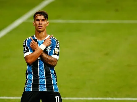 Arsenal thâu tóm cùng lúc 3 "cỗ máy tấn công" đến từ Brazil?