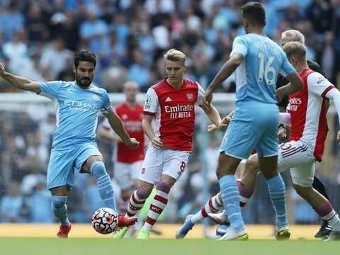 Arsenal thua Man City, Arteta bức xúc 1 chuyện