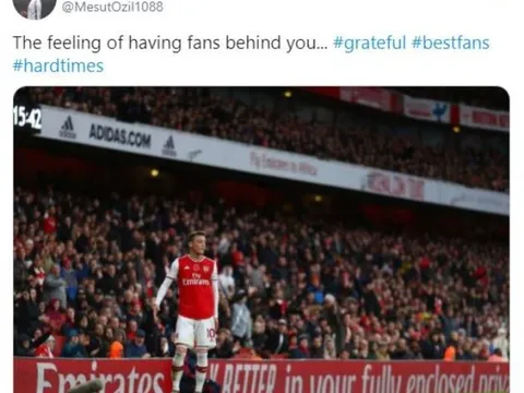 Arsenal thua thảm, Mesut Ozil gửi thông điệp đến người hâm mộ