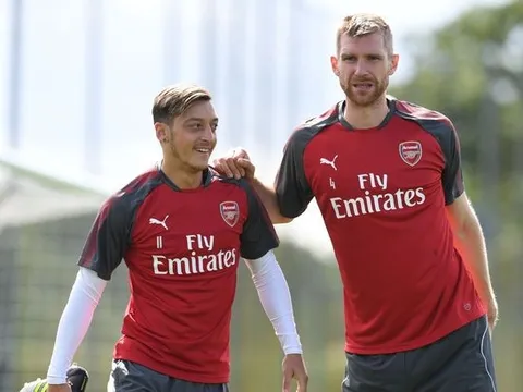 "Mesut Ozil đã không còn chú tâm tới bóng đá"