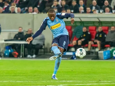 Arsenal tranh mua tiền vệ Thụy Sĩ với Man City, Bayern Munich