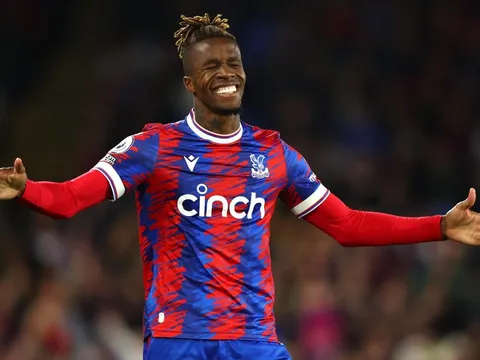 Arsenal tròn mắt với người hùng của Vieira