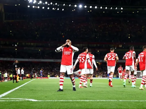 Martin Keown chỉ ra vấn đề của Arsenal trong cuộc đua Top 4