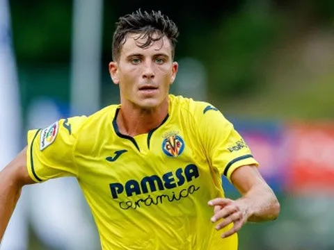 Arsenal vượt mặt Chelsea và Man City, sắp có được "Torres nơi hàng thủ"