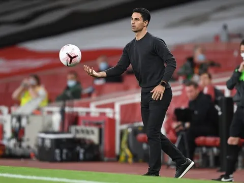 Arsenal thi đấu theo phong cách 'tất tay', người cũ cảnh báo Arteta
