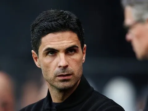 Những cầu thủ Arsenal cần sớm giải quyết tương lai để tránh mất trắng