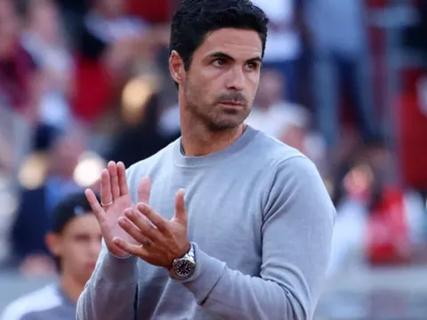 "Arsenal sẽ ký hợp đồng dài hạn với cậu ấy"