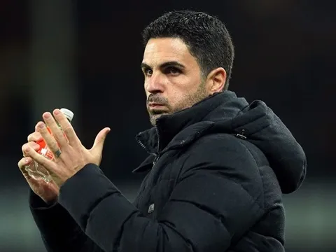 Bị hắt hủi, lính đánh thuê vẫn khen Mikel Arteta là HLV xuất sắc