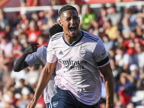 Arteta dùng 3 từ miêu tả bàn thắng của Saliba