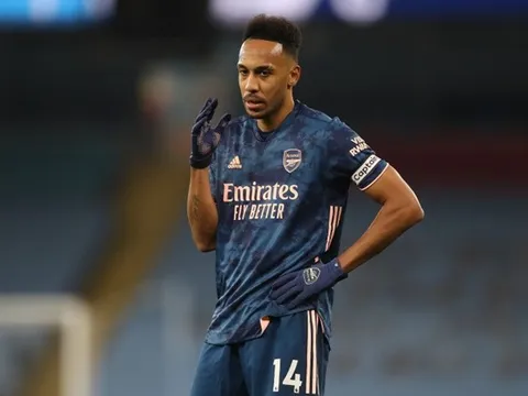 Aubameyang sa sút ở Arsenal, Arteta chốt hạ khả năng thay đổi vị trí