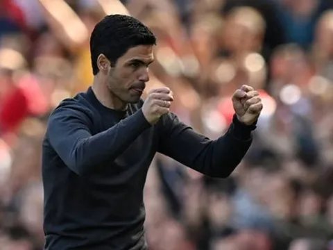 Arteta: "Trên ghế dự bị hay ở nhà, cậu bé này không thay đổi"