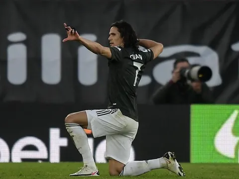 "Một kẻ ngốc! Cấm Cavani 3 trận là chưa đủ, phải giáo dục anh ta"