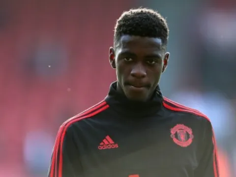 Bị Solskjaer phớt lờ, sao Man Utd tìm cách rời OTF