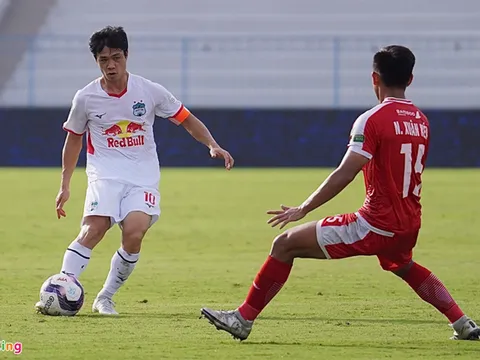 Công Phượng chơi nỗ lực trong trận thắng của HAGL