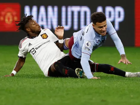 Hóa 'quái vật', Fred chặn đứng Coutinho