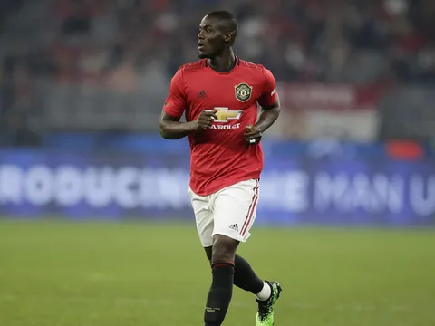Rõ đội bóng M.U chào mời mua Eric Bailly