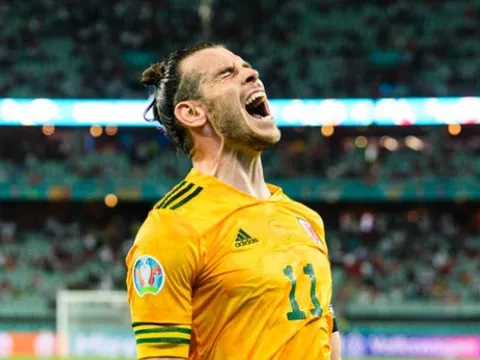 Bale trình diễn 2 bộ mặt, xứ Wales vượt ải Thổ Nhĩ Kỳ