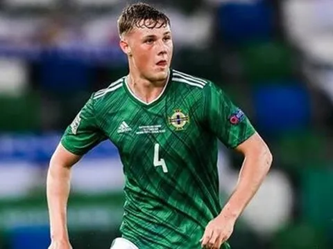 Trung vệ Arsenal hoàn tất kiểm tra y tế