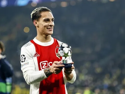 Bản hợp đồng '2 trong 1' của Man Utd