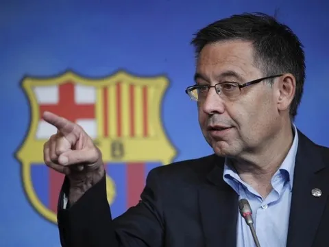 Báo Anh: 'Barca muốn hối lộ UEFA vì PSG và Man City'