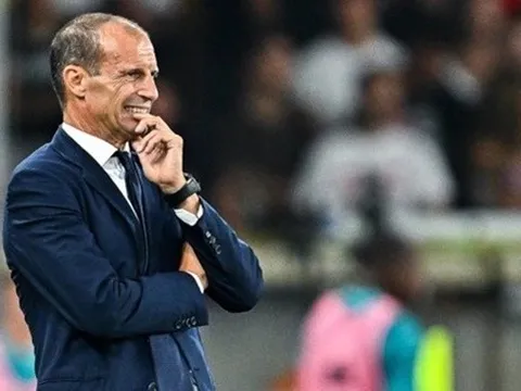 Bao giờ Juventus sa thải Allegri?