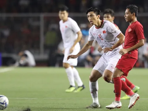 Báo Hà Lan nói 1 điều về pha vào bóng của Đoàn Văn Hậu với "Messi Indo"