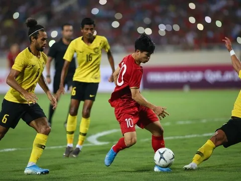 Báo Malaysia: “Cậu ấy là cơn ác mộng với đội tuyển chúng ta”