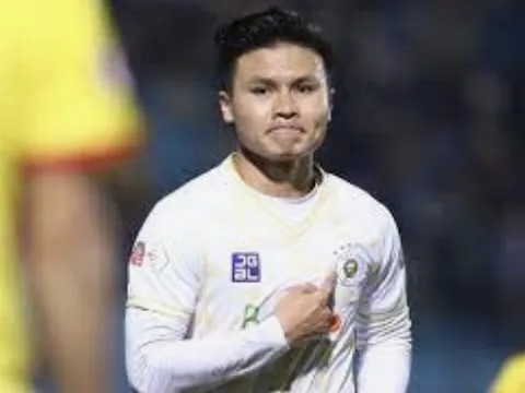 Báo Pháp điểm tên 5 đội bóng muốn có Quang Hải