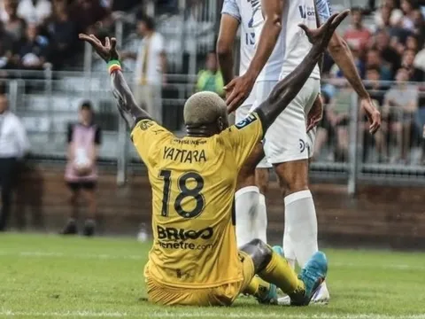 Báo Pháp: ‘Khó bào chữa cho thất bại của CLB Pau’