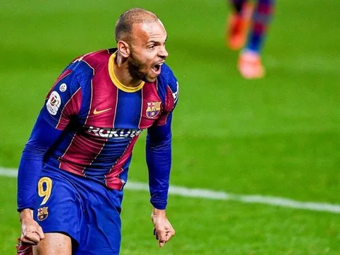 Một cái tên trên đường rời Barcelona