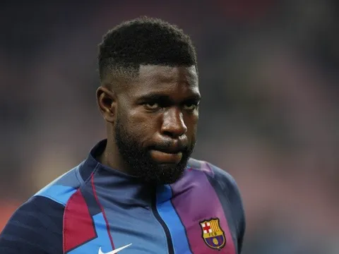 Umtiti giúp Barca đăng ký tân binh Torres