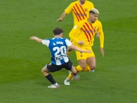 Barca báo hung tin về trụ cột