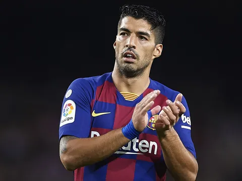 Barca cài điều khoản ngăn Suarez gia nhập 3 CLB, có đại gia thành Manchester