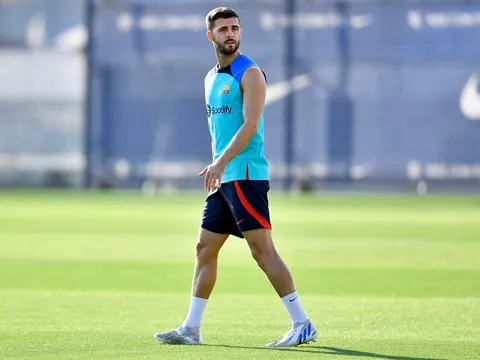 Barca chốt tương lai Pjanic