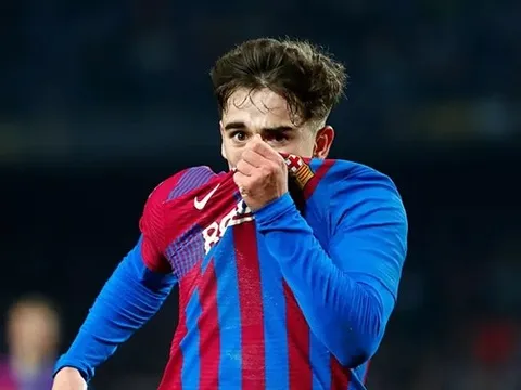 Barca chưa thể gia hạn với Gavi vì Real Madrid