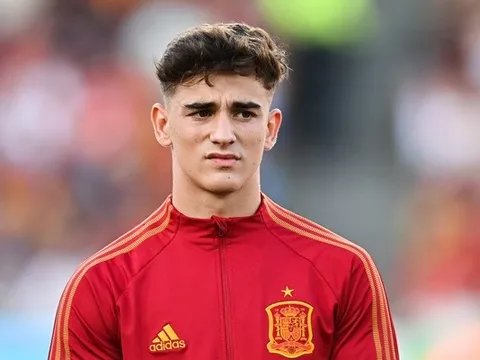 Barca dập tắt tham vọng của MU, Liverpool bằng 1 tỷ euro