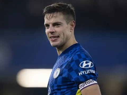 Barca đề nghị hợp đồng 3 năm với hậu vệ chất lượng của Premier League
