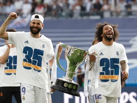Barca giữ lời hứa khi Real vô địch La Liga