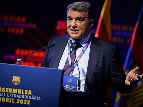 Barca mở ra triều đại mới bằng quyết định lịch sử