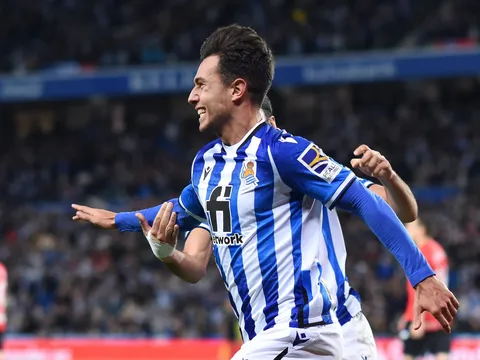 Barca nhận tin choáng váng về người thay Busquets
