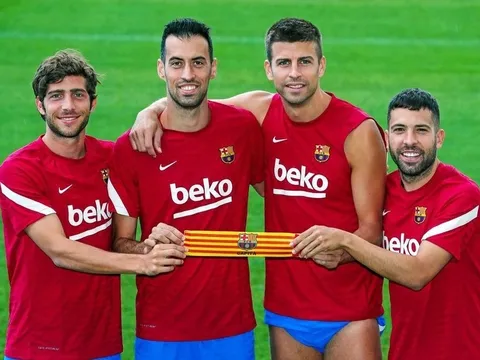 Barca sẵn sàng phũ với Pique, Alba và Busquets