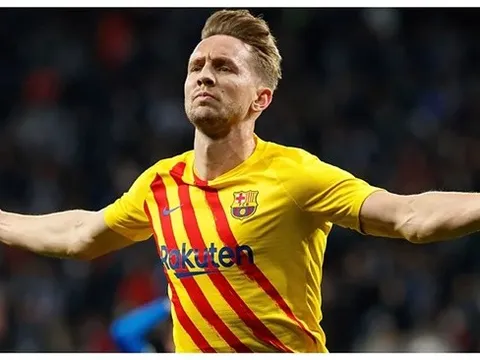 Barca thoát thua, Koeman đã đúng về Luuk de Jong