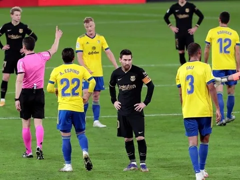 Messi bất lực, Barca thiết lập thành tích tệ hại sau 32 năm