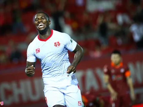 Bất bại 8 trận, Hải Phòng áp sát đỉnh bảng V.League