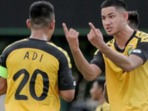 Bật HLV, Ronaldo & Kepa phải gọi "chí tôn" U22 Brunei bằng... cụ