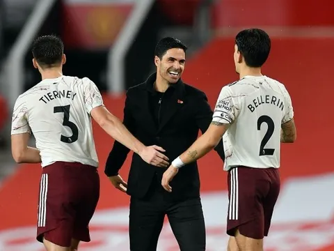 "Báu vật" Arsenal trở lại, Arteta mừng như "mở hội"