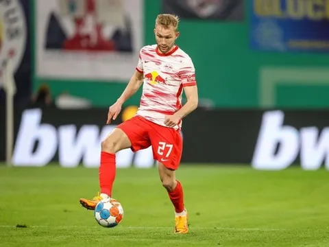 Bayern bị chê vì chỉ biết 'hút máu' Leipzig