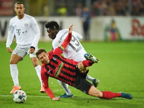 Bayern suýt ngậm trái đắng, NHM tức điên chỉ trích 1 điều