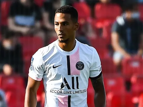 Bayern tranh thủ cơ hội khi Ramos và Hakimi đến PSG