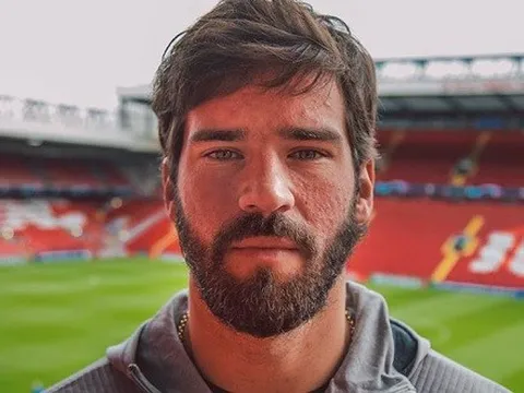 Đây, lý do Alisson từng từ chối Napoli để gia nhập Liverpool